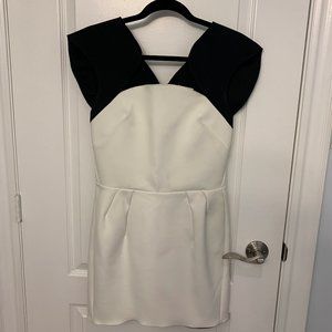 Mugler Black / White Sculpted Mini Dress - Size 38